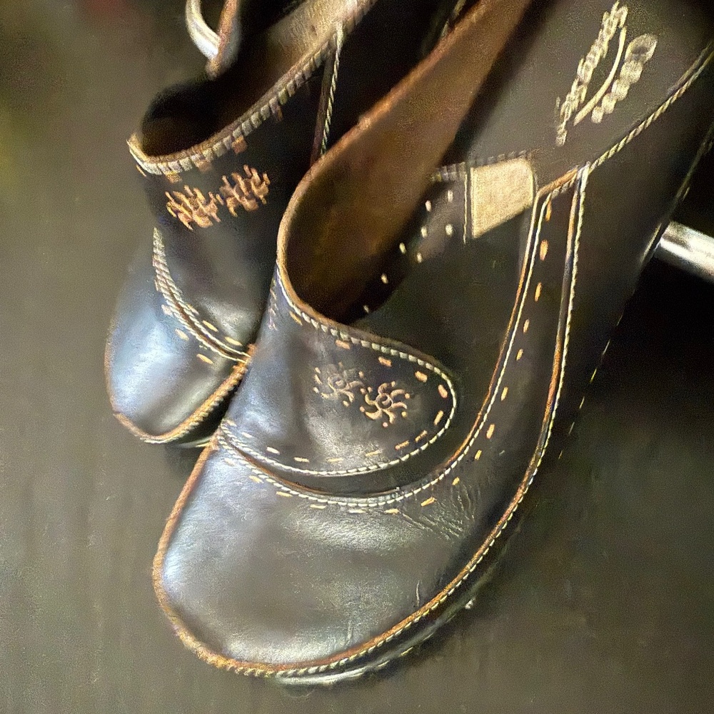spring step L'Artiste clog